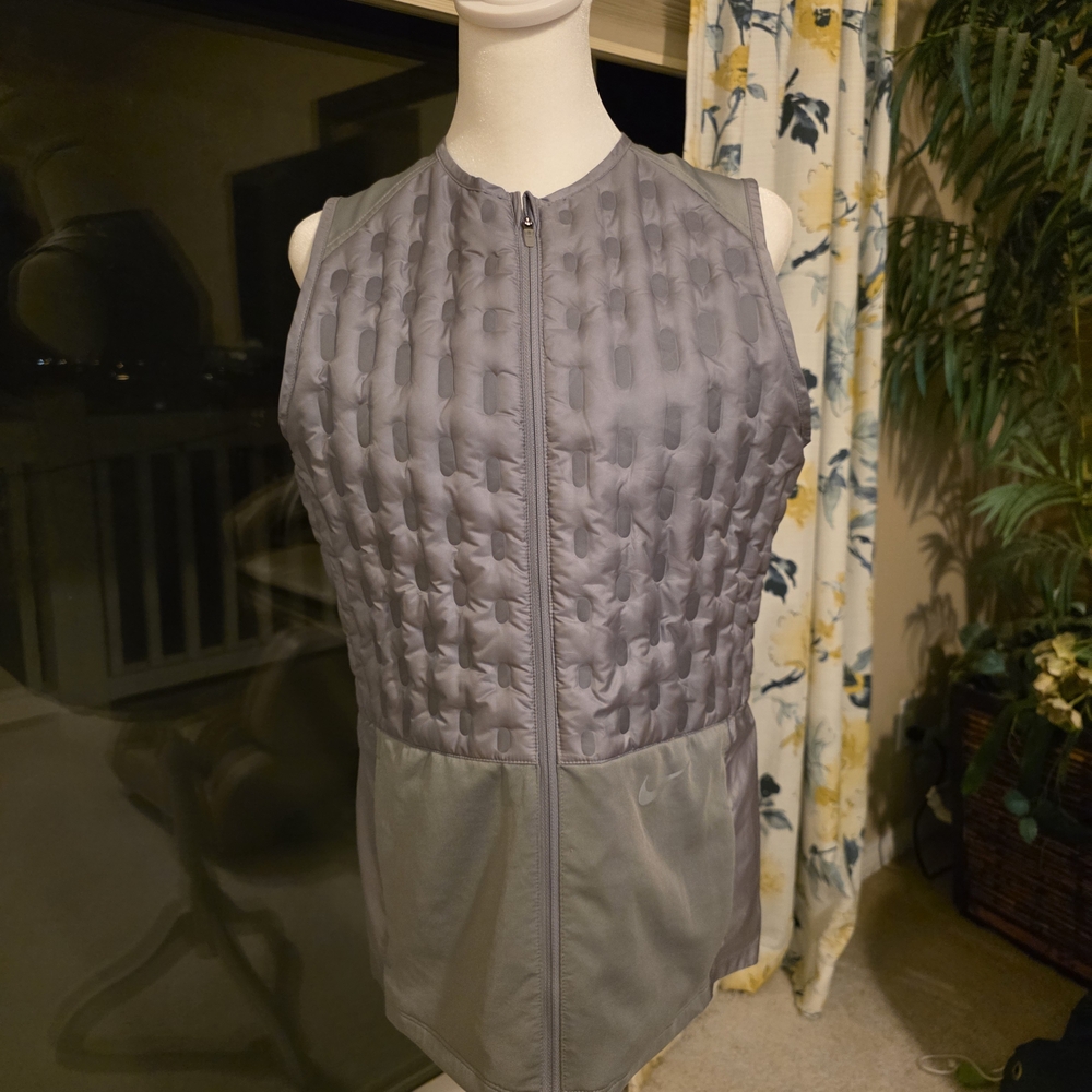 Nike Therma-Fit ADV Women’s Down Fill Running Vest Particle Grey Sz M, Worn Once